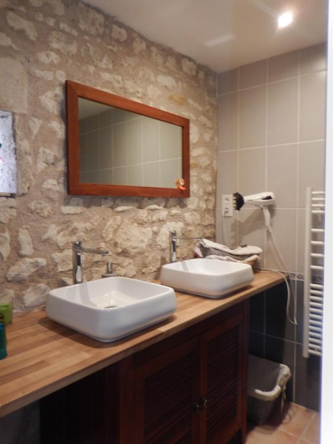 Bed and Breakfast Les Quatre Saisons Antogny-le-Tillac Exterior foto