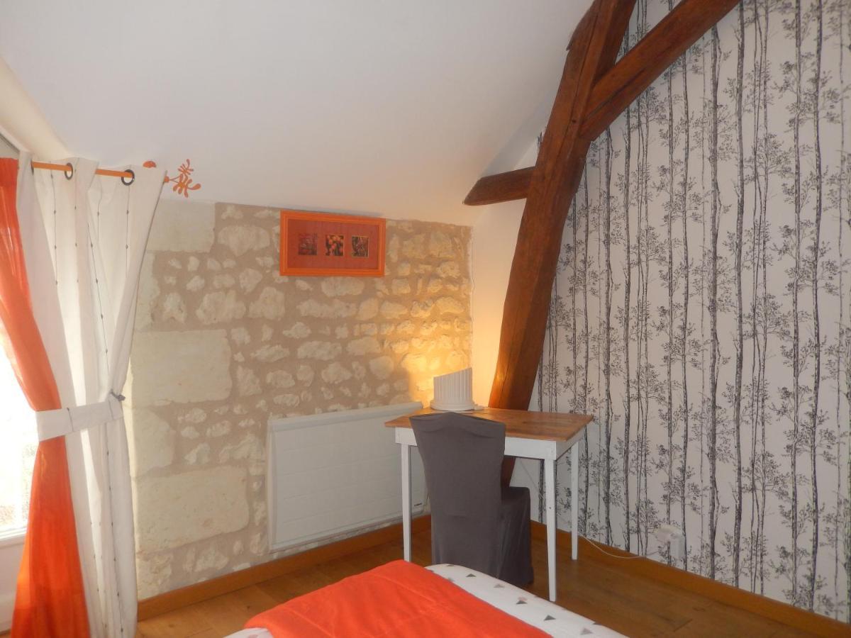 Bed and Breakfast Les Quatre Saisons Antogny-le-Tillac Exterior foto